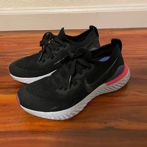 Nike Epic React Flyknit 2 'Pixel' sneakers